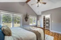 Heated Seasonal Pool, Hot Tub, Golf Course Home with Putting Green, Dogs Welcome Hotels in 