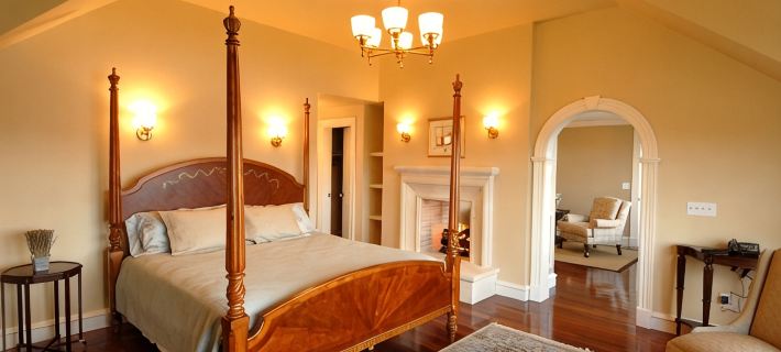 LUXURY BEACHFRONT ESTATE - Private Heated Pool Hotels in York