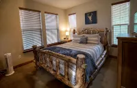 Ski in/ski out Granby Ranch Home- Ski, Golf, Fish, Bike, Hike, Relax- sleeps 8 - 4-Star