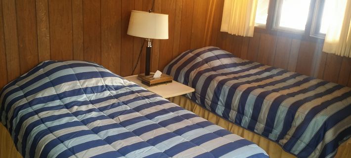 Big Chalet with hot tub on Big Powderhorn Mountain Hotels in Gogebic County