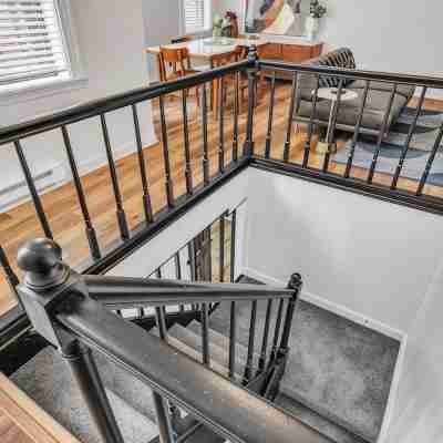 The Smith Victorian 2BR Brownstone Apartment Others