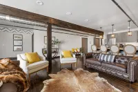 Hay Camp Loft Downtown Rapid City - 4 ดาว