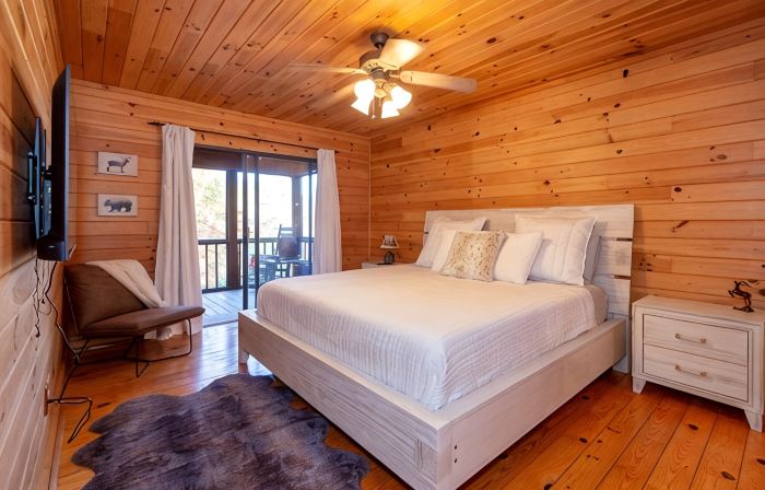Mountain Forest Cabin w/ Therapeutic SPA Jacuzzi/Pool table/Gameroom Lic #033262