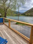Charming 3 bedroom home on the New River - Wifi