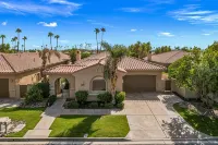 COME GETAWAY! NEWLY REMODELED! Luxury Home w/pool on Nicklaus permit #064855 - 4-نجوم