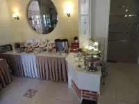 Hotel Costa Balena-Piscina Aquecida Coberta - petit déjeuner