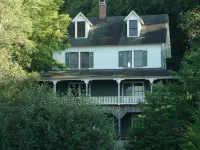 Four Season Adirondack Home on Lake Colby - Saranac Lake w/ Central A/C - 3성급