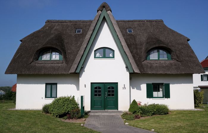 Sanibel Island - Island of bliss - thatched house on the Baltic Sea