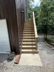 Cozy Cabin in the Woods ,Pet-Friendly! Treehouse feel on the large deck! - 3-Star