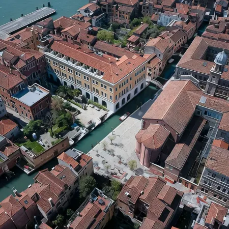Palazzo Veneziano - Venice Collection
