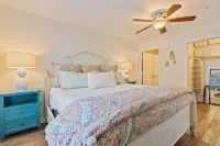 Pineapple House - Near Beaches - Private South Facing Pool & Hot Tub - Walkable - 프라이빗 풀