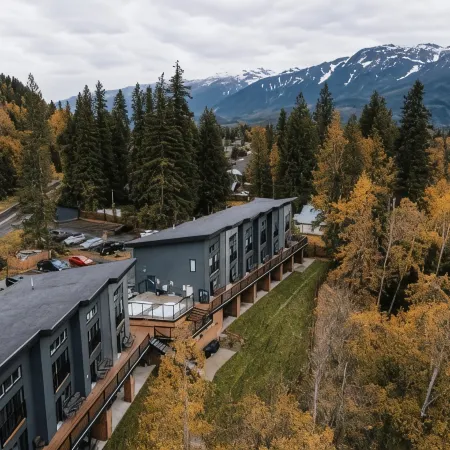 Basecamp Resorts Revelstoke