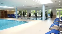 Garden Hotel Wellness és Konferencia - Pool
