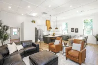 Heritage Heights - Luxe Historic Home Near Downtown & Pioneer Park - EV Charger - Holiday bungalows