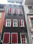 Private house with 4 separate apartments for families and friends -  case vacanza in affitto