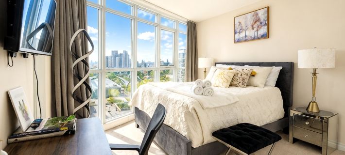 Lakeview CN tower view island free parking Hotels in Торонто