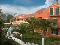 Katerina Pool Apartments Hotel di Thinali