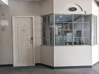 CDO Grace Residence Hall グランド セントラル周辺のホテル