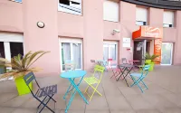Appart'Hôtel Lauréades Clermont-Ferrand Centre Jaude Hotels in Royat