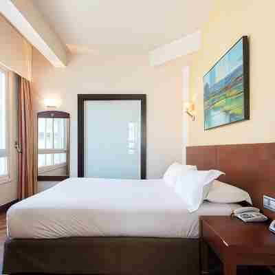 Maroa Hotel Rooms