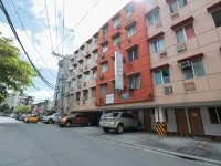 OYO 882 City Stay Inns Makati City Hall Hotels near Circuit Makati