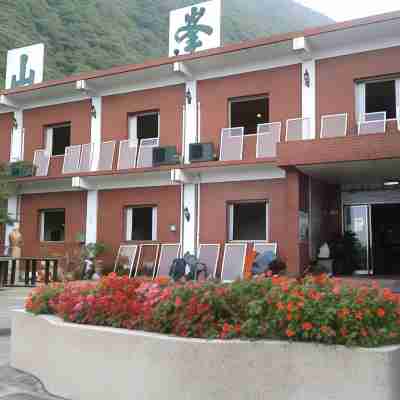 台北綠峰渡假山莊 Hotel Exterior