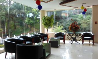 Royal Denai View Hotel