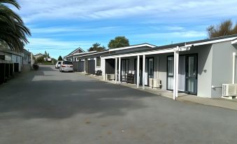 Willowbank Motel