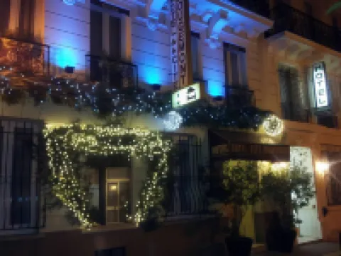 Hotel de la Cite Rougemont Paris Hotels near KAMS PARIS