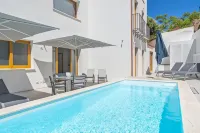 Nuova -Luxury Rooms & Apartment- Hotels in Pittulongu