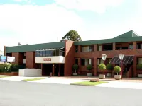 Echuca Nirebo Motel Hotels near Echuca Train Station