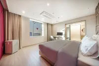 HOTEL ACT