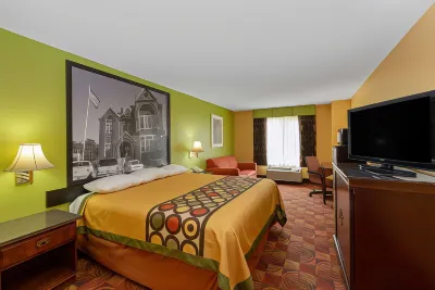 Super 8 by Wyndham Lake of the Ozarks