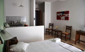 Filoxenia Hotel & Apartments