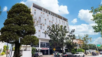 Deli Hotel Hotels in Medan Baru