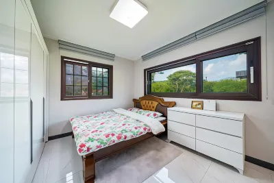 Namyangju Rania Pool Villa Pension