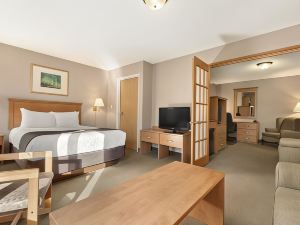 Days Inn & Suites by Wyndham Thunder Bay