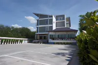 Bankhun Residence - Hostels