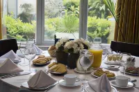 Regency Golf - Hotel Urbano - Bintang 4