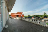 Green Forest Hotel Hotel dekat Pantai Romantis