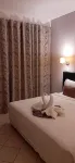 Room in Guest Room - Beautiful Deluxe Double Room in the City Center - Wifi and AC