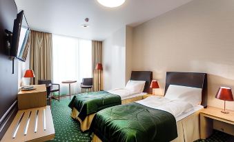 Green City Hotel