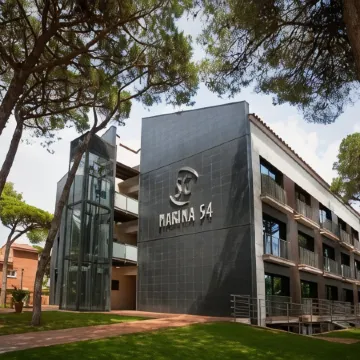 SG Marina 54 Apartments