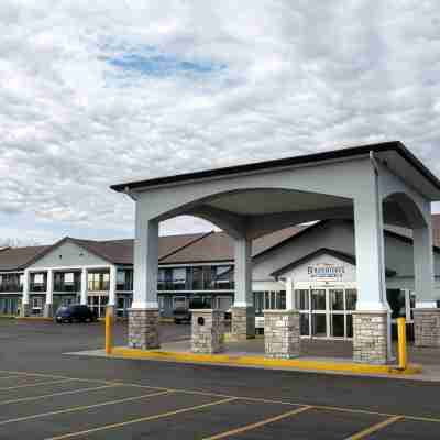 Baymont by Wyndham Effingham Hotel Exterior