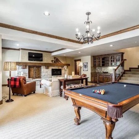 Beautiful, Comfortable, Well Appointed House; Amazing Views, Excellent Location