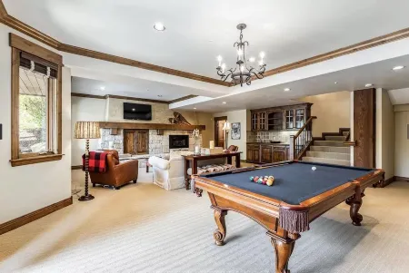 Beautiful, Comfortable, Well Appointed House; Amazing Views, Excellent Location