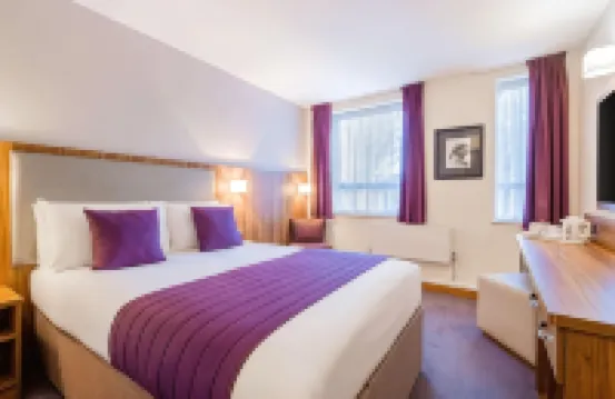 Quality Hotel Hampstead Hotels near Hampstead
