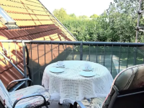 Cozy apartment centrally located with separate entrance and parking. Hotels in Jever