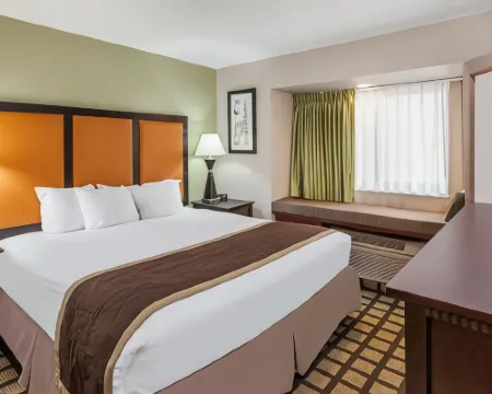 Baymont by Wyndham Gaylord Hotels in Otsego County