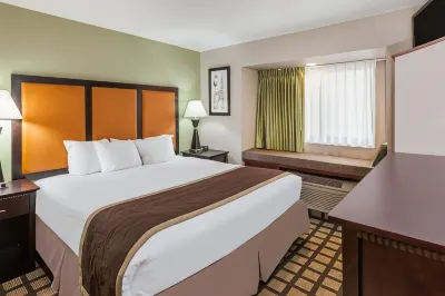 Baymont by Wyndham Gaylord Hotels in Dover Township